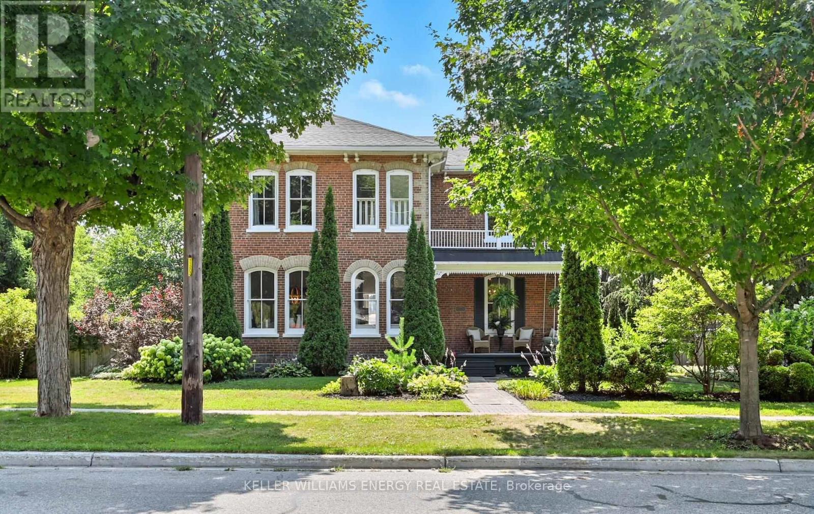 27 COLUMBUS ROAD E, Oshawa, Ontario