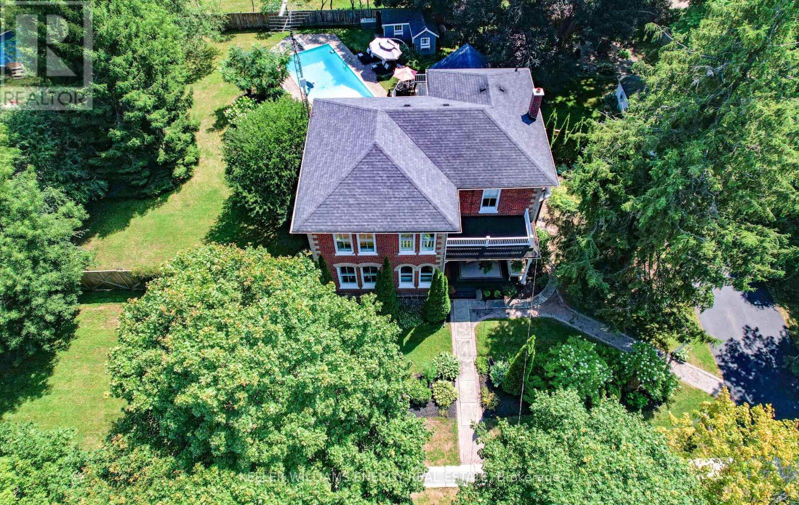 27 Columbus Road E, Oshawa, Ontario  L1H 0G3 - Photo 2 - E12373839