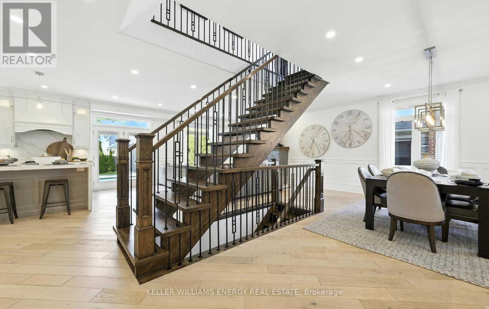 Property at 96 KINGSDALE DRIVE image 3