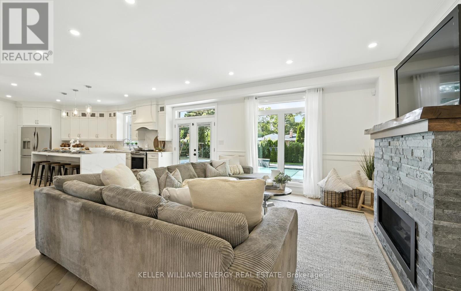 96 Kingsdale Drive, Oshawa, Ontario  L1G 2G2 - Photo 7 - E12381498