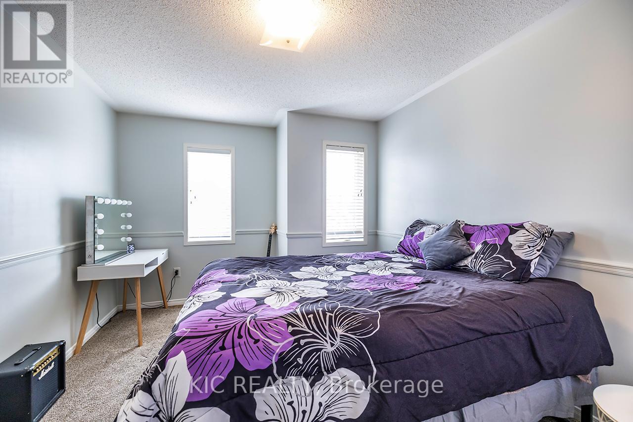 40 Puttingedge Drive, Whitby, Ontario  L1R 0H7 - Photo 31 - E12502058
