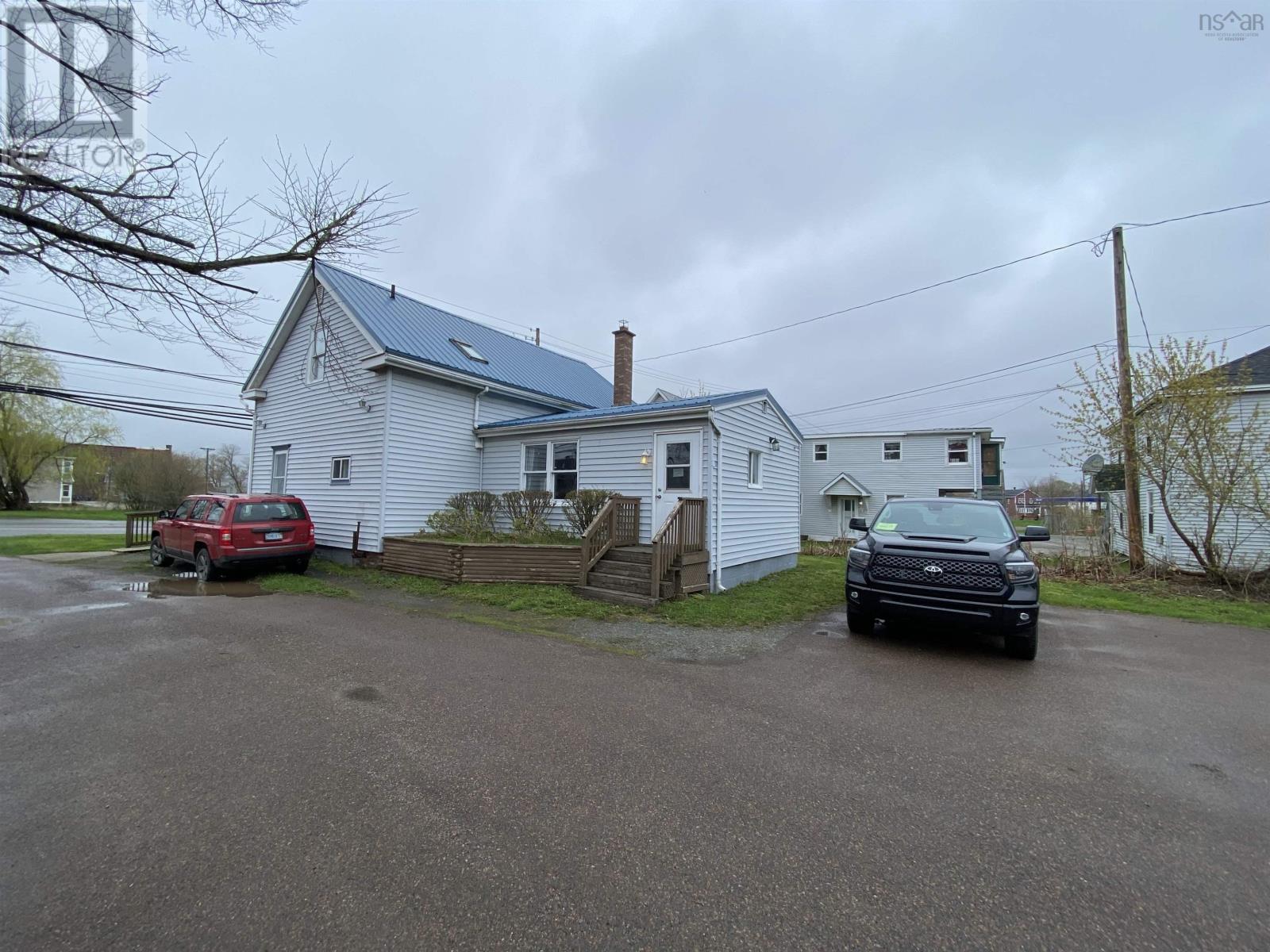 17 Walker Street, Truro, Nova Scotia  B2N 4A5 - Photo 4 - 202510403