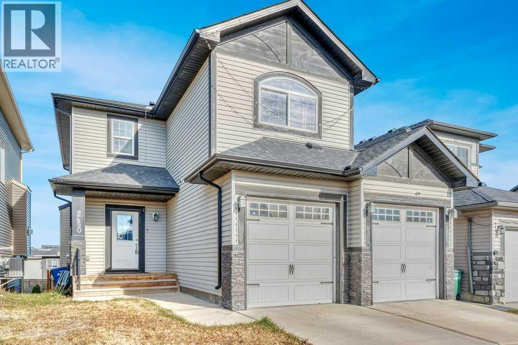 2450 Baysprings Link Sw, Airdrie, Alberta  T4B 3V2 - Photo 2 - A2266469
