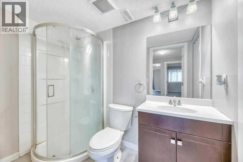 2450 Baysprings Link Sw, Airdrie, Alberta  T4B 3V2 - Photo 41 - A2266469