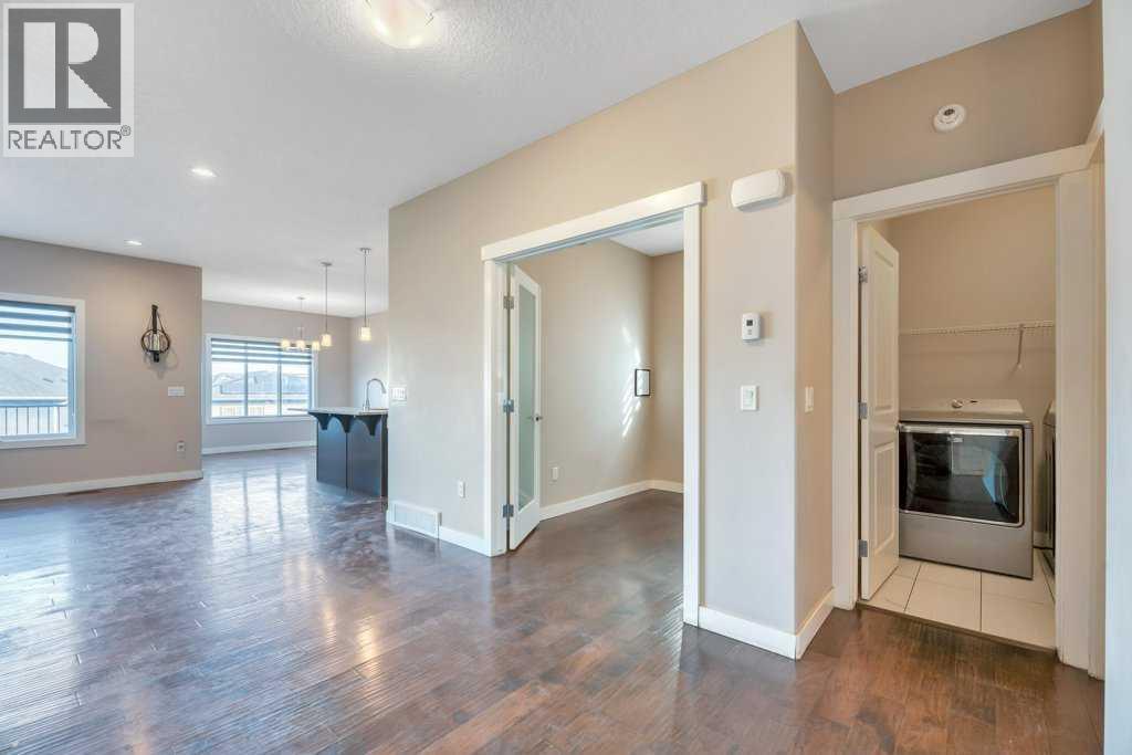 2450 Baysprings Link Sw, Airdrie, Alberta  T4B 3V2 - Photo 6 - A2266469