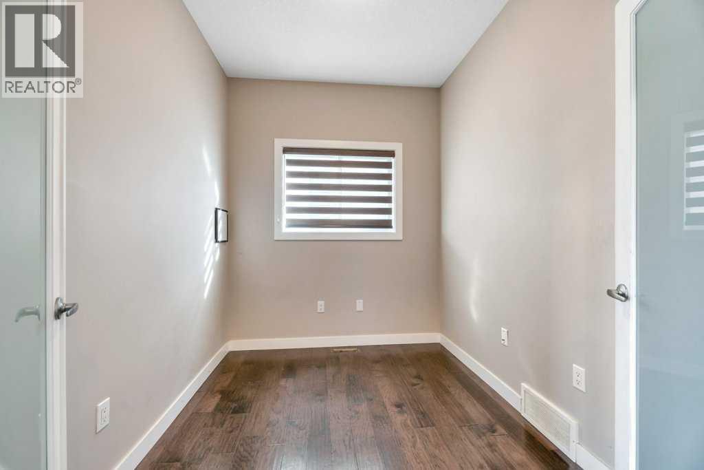 2450 Baysprings Link Sw, Airdrie, Alberta  T4B 3V2 - Photo 7 - A2266469