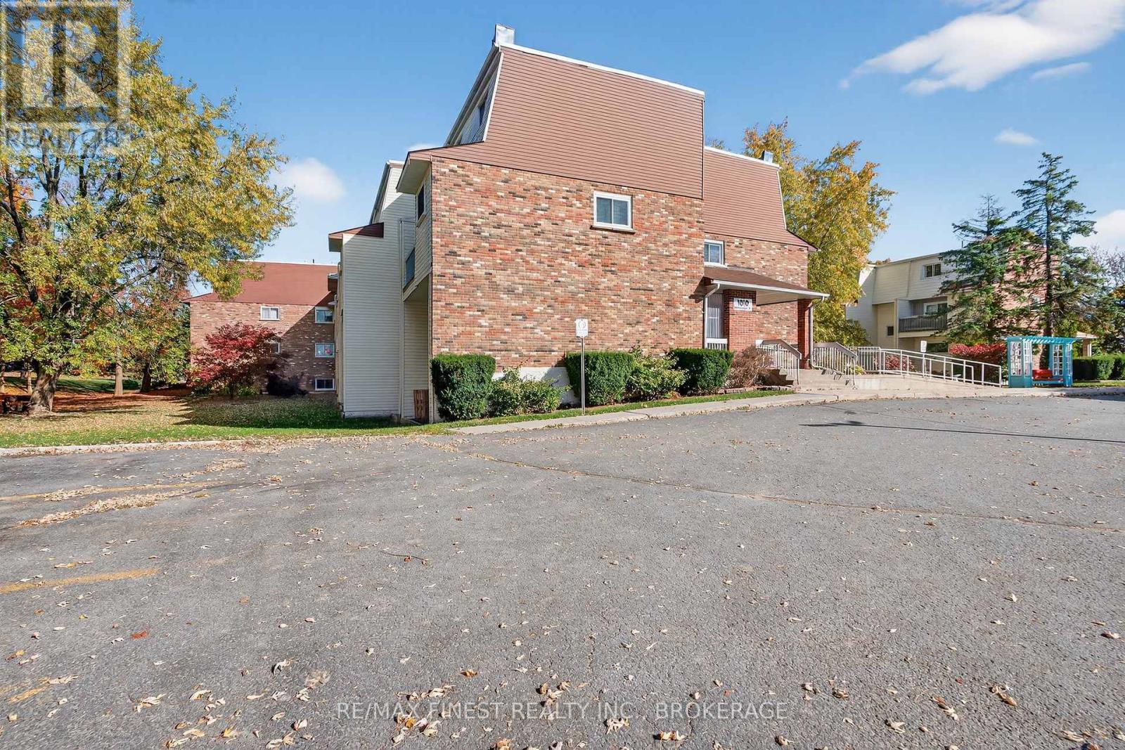 303 - 1010 Pembridge Crescent, Kingston (North Of Taylor-Kidd Blvd), Ontario  K7P 1A3 - Photo 2 - X12501932