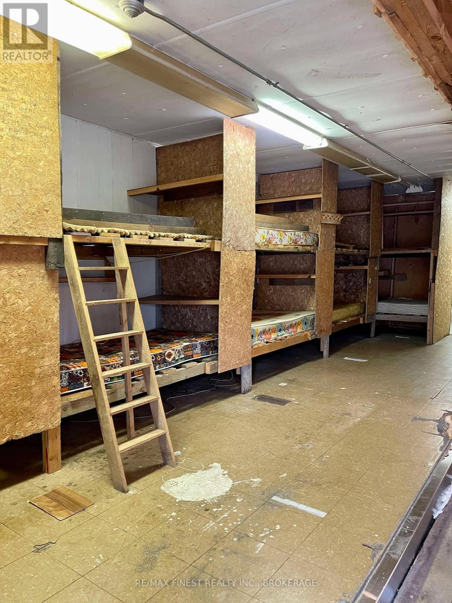 2223 Henderson Road, Frontenac (Frontenac Centre), Ontario  K0H 1K0 - Photo 10 - X12501944