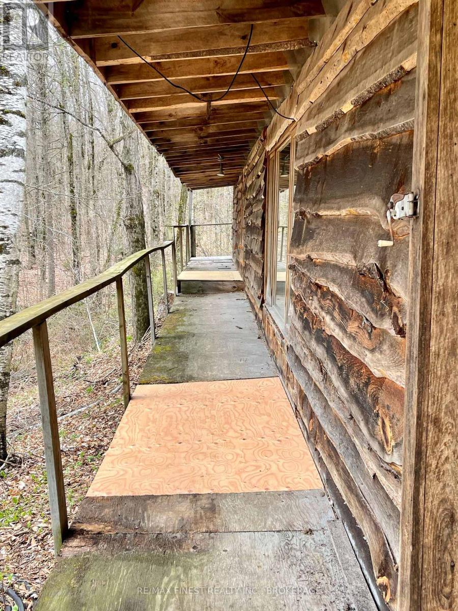 2223 Henderson Road, Frontenac (Frontenac Centre), Ontario  K0H 1K0 - Photo 15 - X12501944