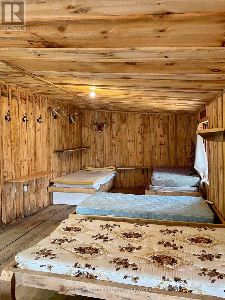 2223 Henderson Road, Frontenac (Frontenac Centre), Ontario  K0H 1K0 - Photo 5 - X12501944