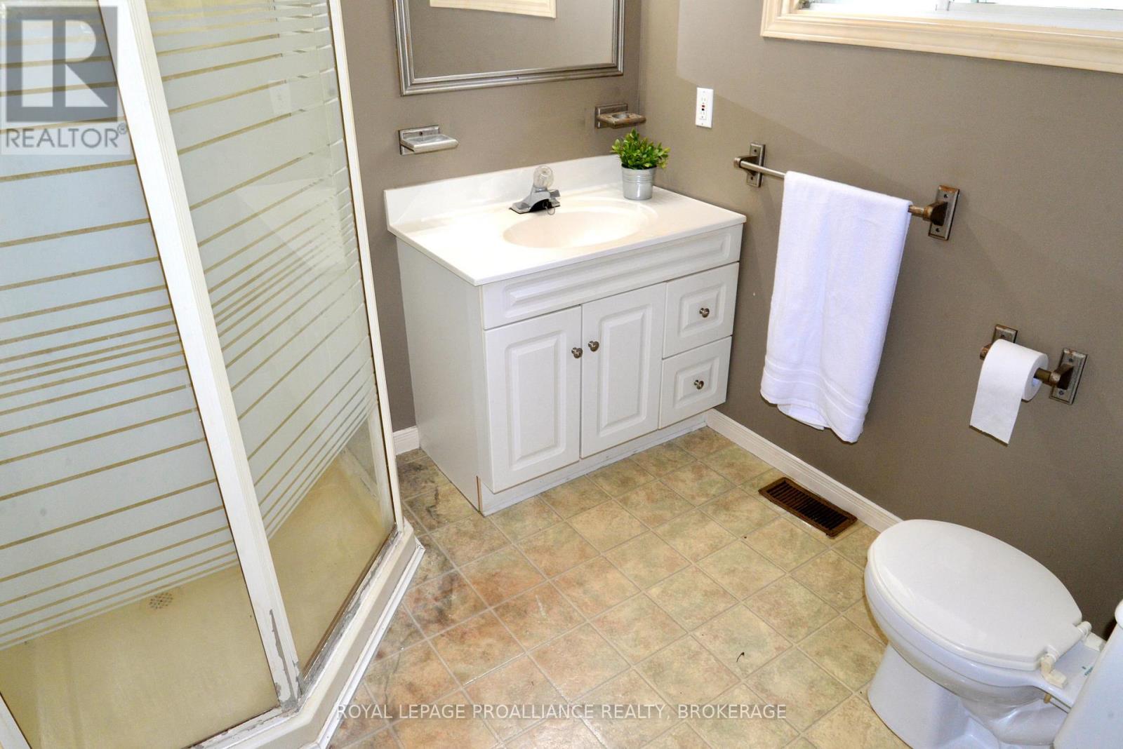 4664 Highway 15, Kingston (City North Of 401), Ontario  K0H 2N0 - Photo 18 - X12502020