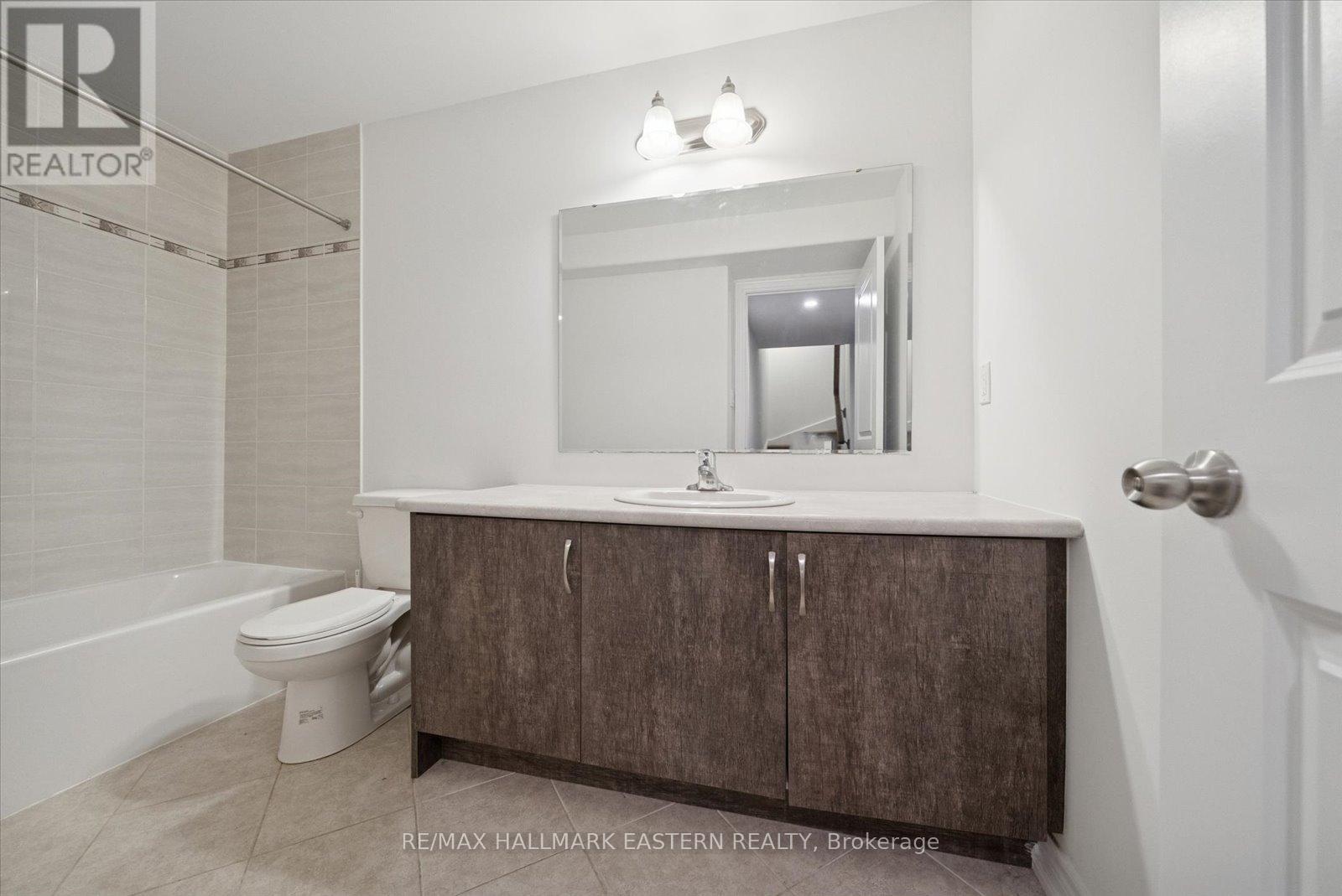 56 Flitton Avenue, Peterborough, Ontario K9H 0G5 - Photo 28 - X12502110