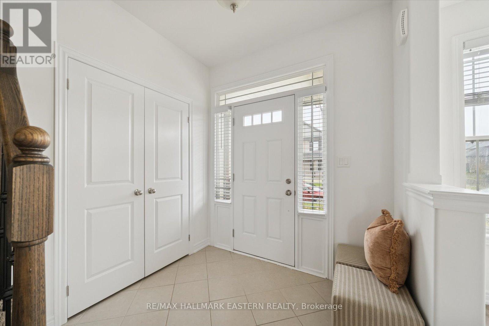 56 Flitton Avenue, Peterborough, Ontario K9H 0G5 - Photo 3 - X12502110