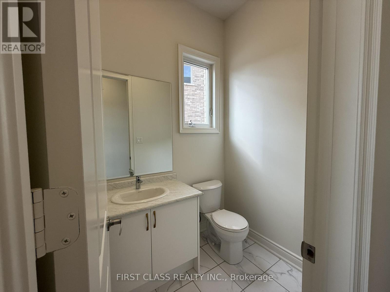 95 Boccella Crescent, Richmond Hill, Ontario  L4B 0H9 - Photo 5 - N12501686