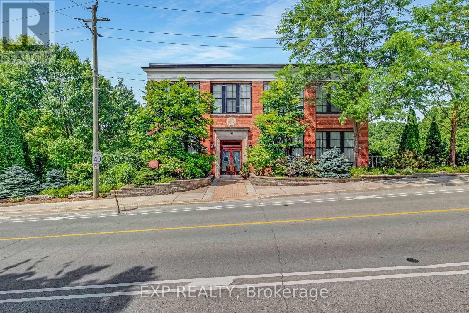 111 - 543 Timothy Street, Newmarket, Ontario  L3Y 1R1 - Photo 2 - N12501696