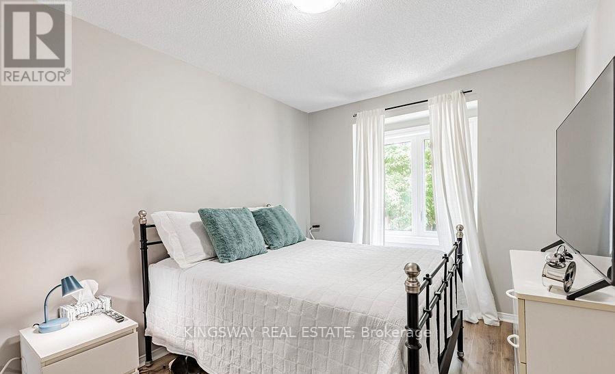 215 Equator Crescent, Vaughan (Vellore Village), Ontario  L6A 2Y1 - Photo 13 - N12501748