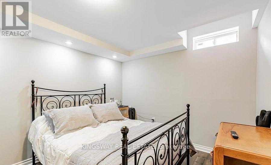 215 Equator Crescent, Vaughan (Vellore Village), Ontario  L6A 2Y1 - Photo 15 - N12501748