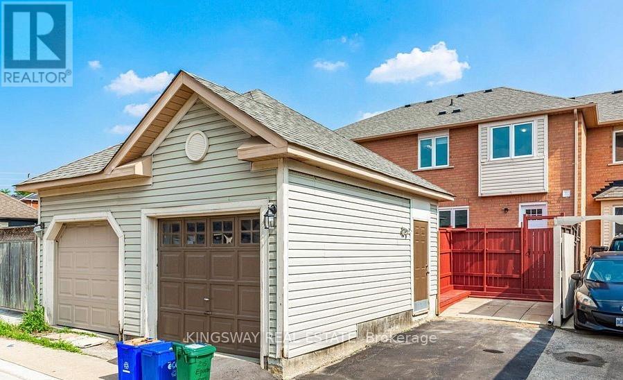 215 Equator Crescent, Vaughan (Vellore Village), Ontario  L6A 2Y1 - Photo 19 - N12501748