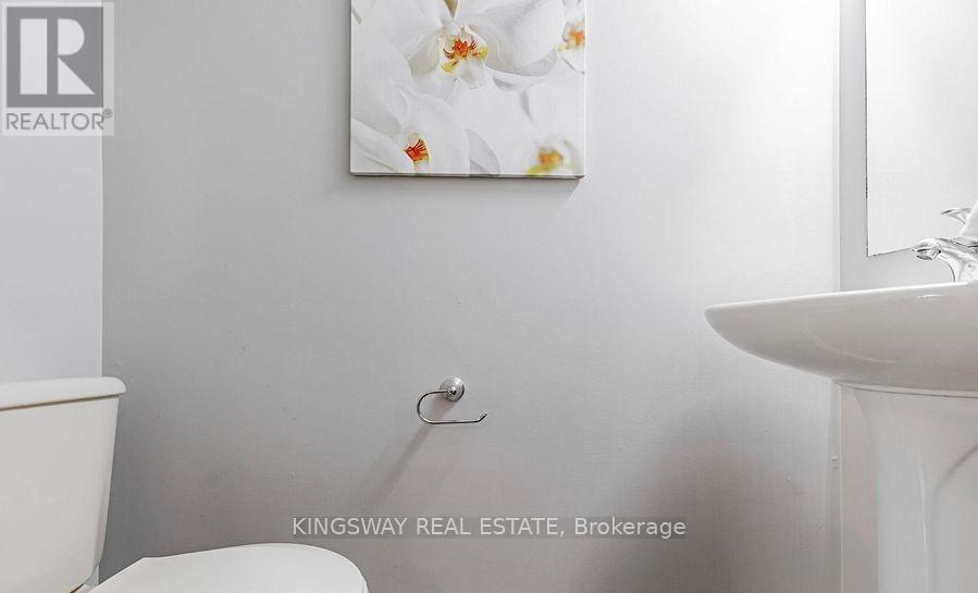 215 Equator Crescent, Vaughan (Vellore Village), Ontario  L6A 2Y1 - Photo 6 - N12501748