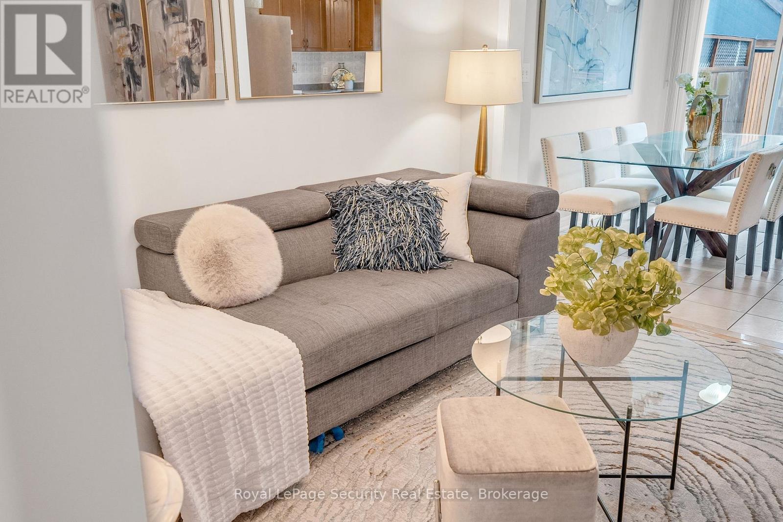 150 Royal Appian Crescent, Vaughan, Ontario  L4K 5L7 - Photo 12 - N12501754