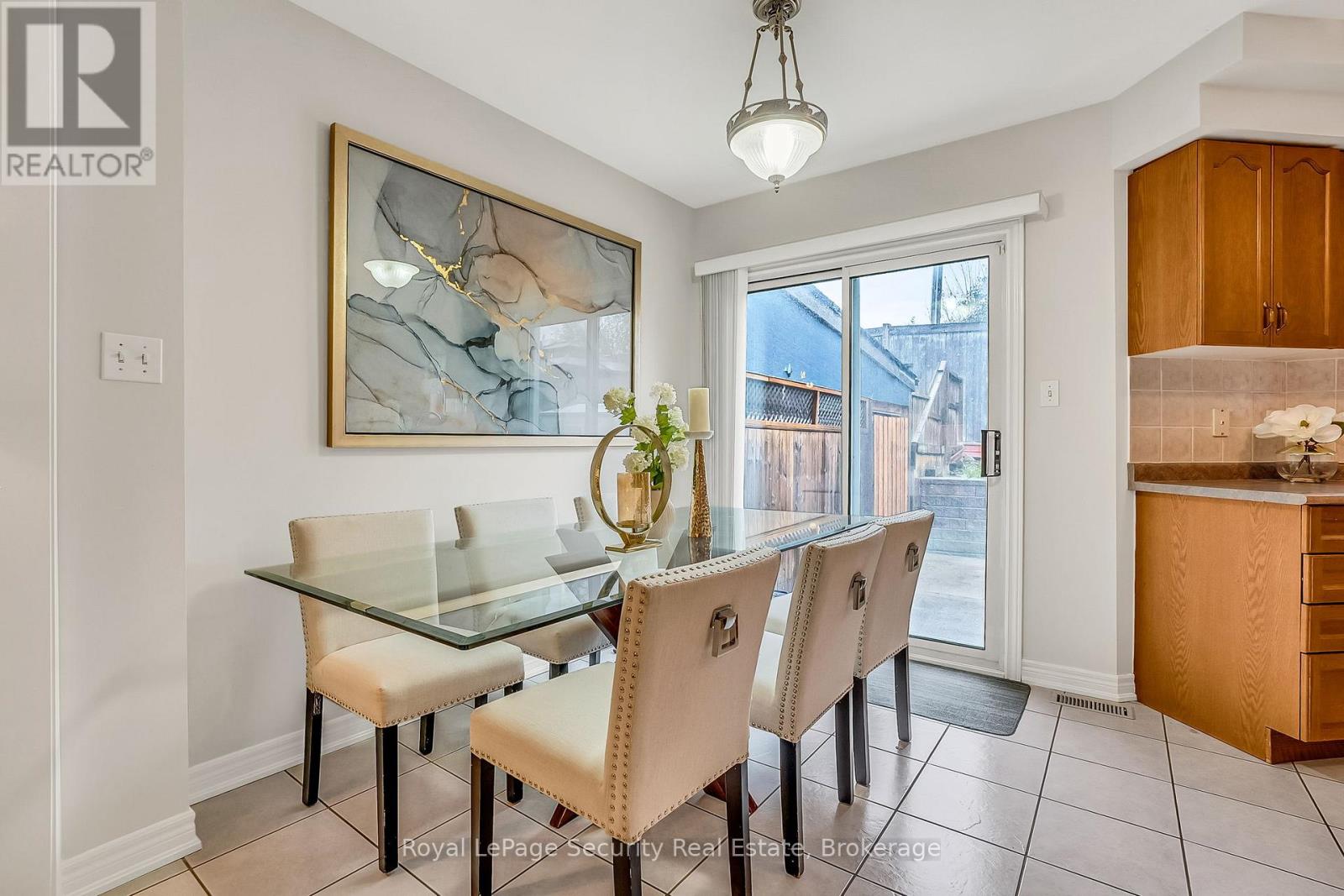 150 Royal Appian Crescent, Vaughan, Ontario  L4K 5L7 - Photo 16 - N12501754