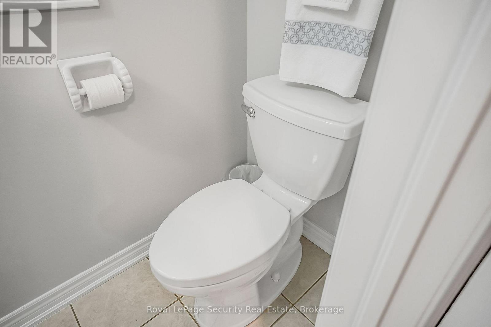 150 Royal Appian Crescent, Vaughan, Ontario  L4K 5L7 - Photo 23 - N12501754