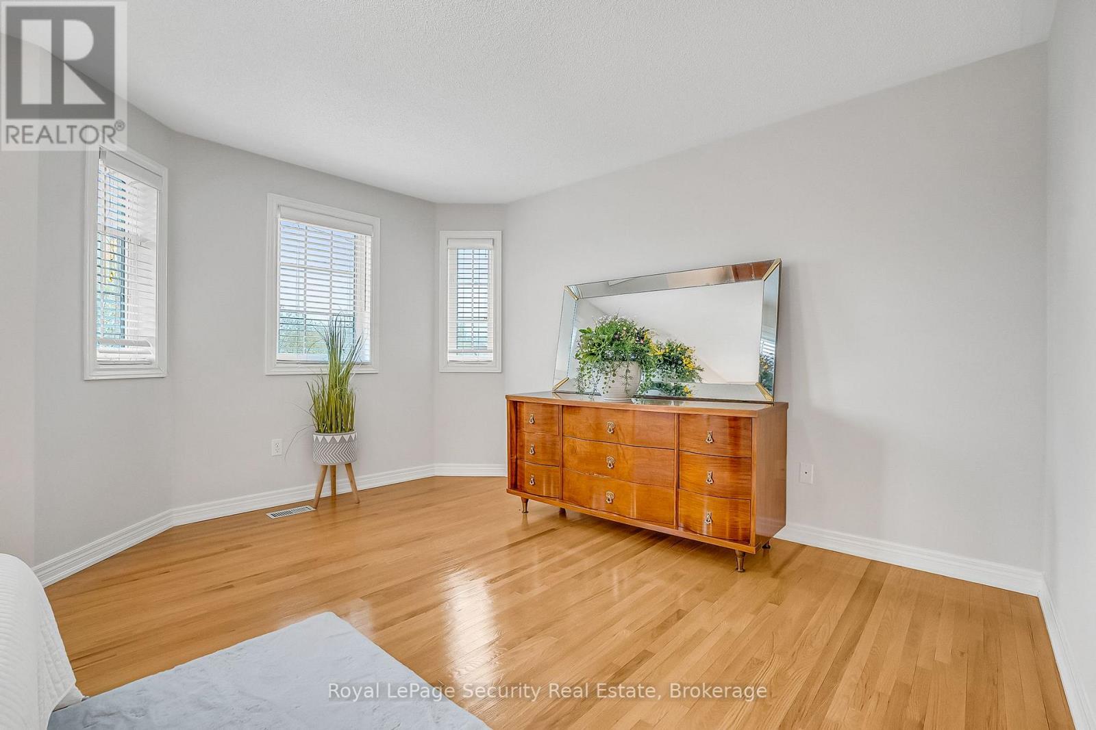 150 Royal Appian Crescent, Vaughan, Ontario  L4K 5L7 - Photo 29 - N12501754