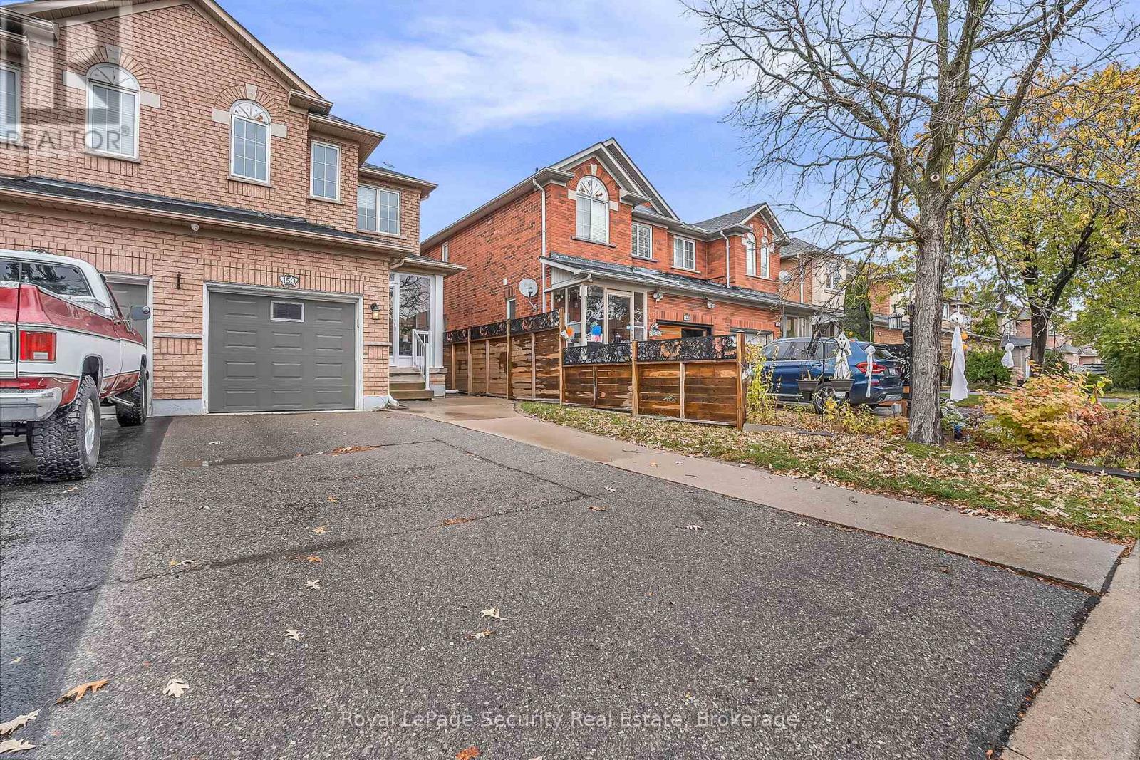 Property at 150 ROYAL APPIAN CRESCENT image 3