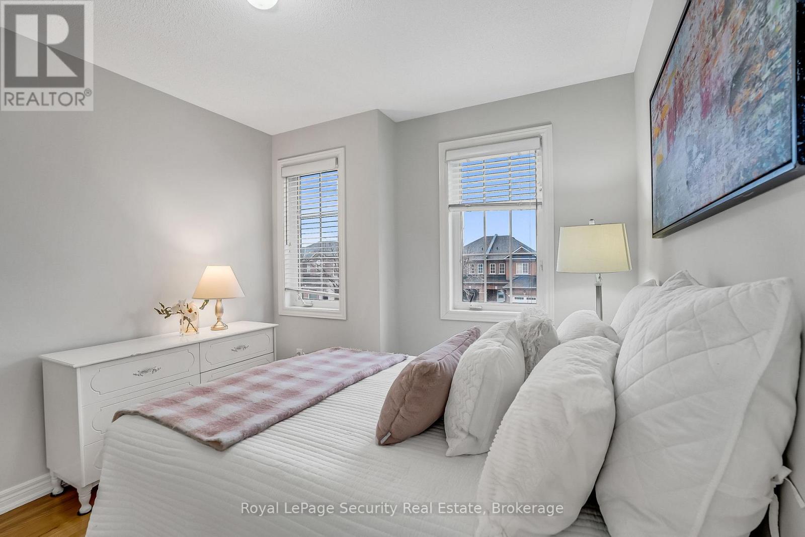 150 Royal Appian Crescent, Vaughan, Ontario  L4K 5L7 - Photo 36 - N12501754