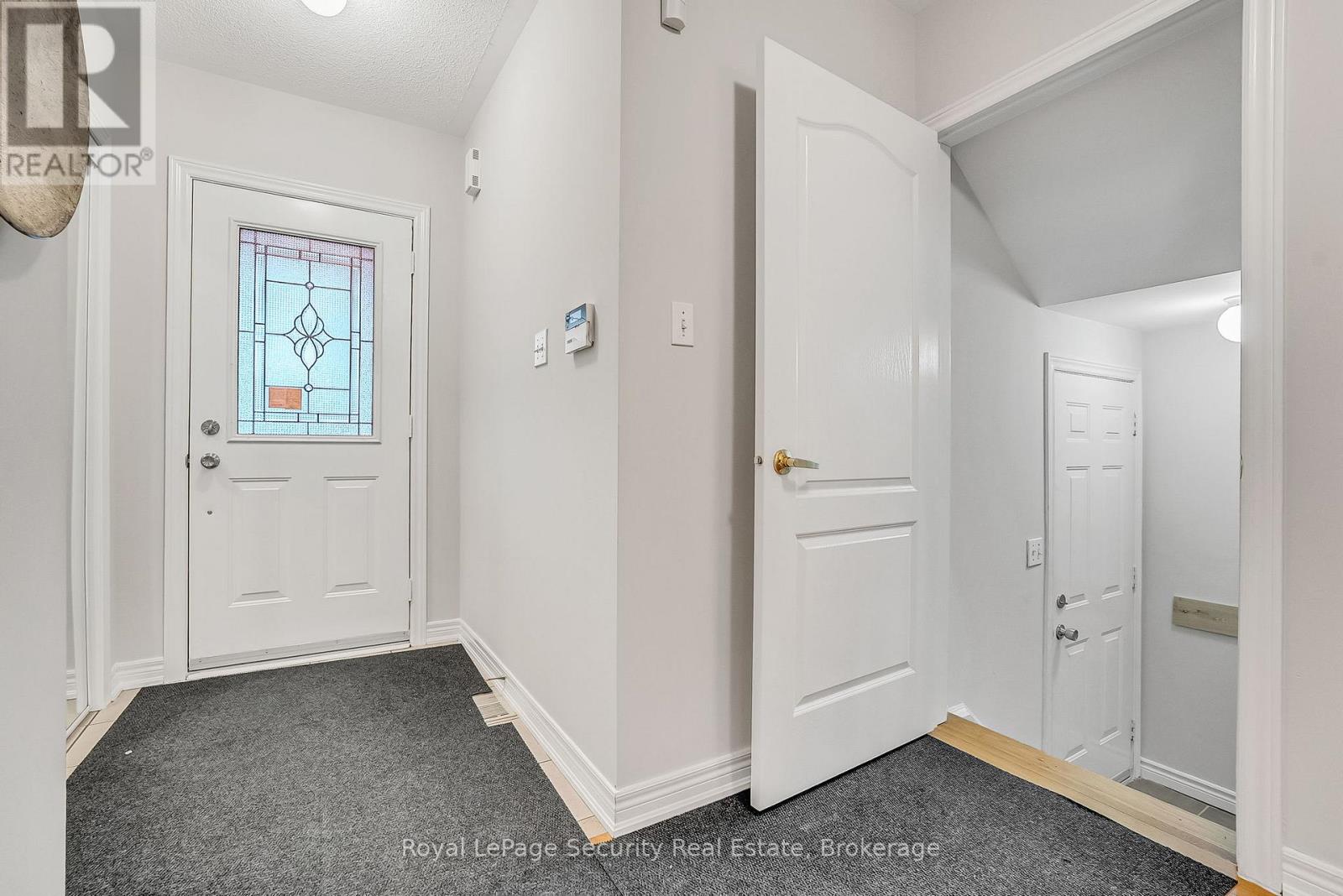 150 Royal Appian Crescent, Vaughan, Ontario  L4K 5L7 - Photo 39 - N12501754