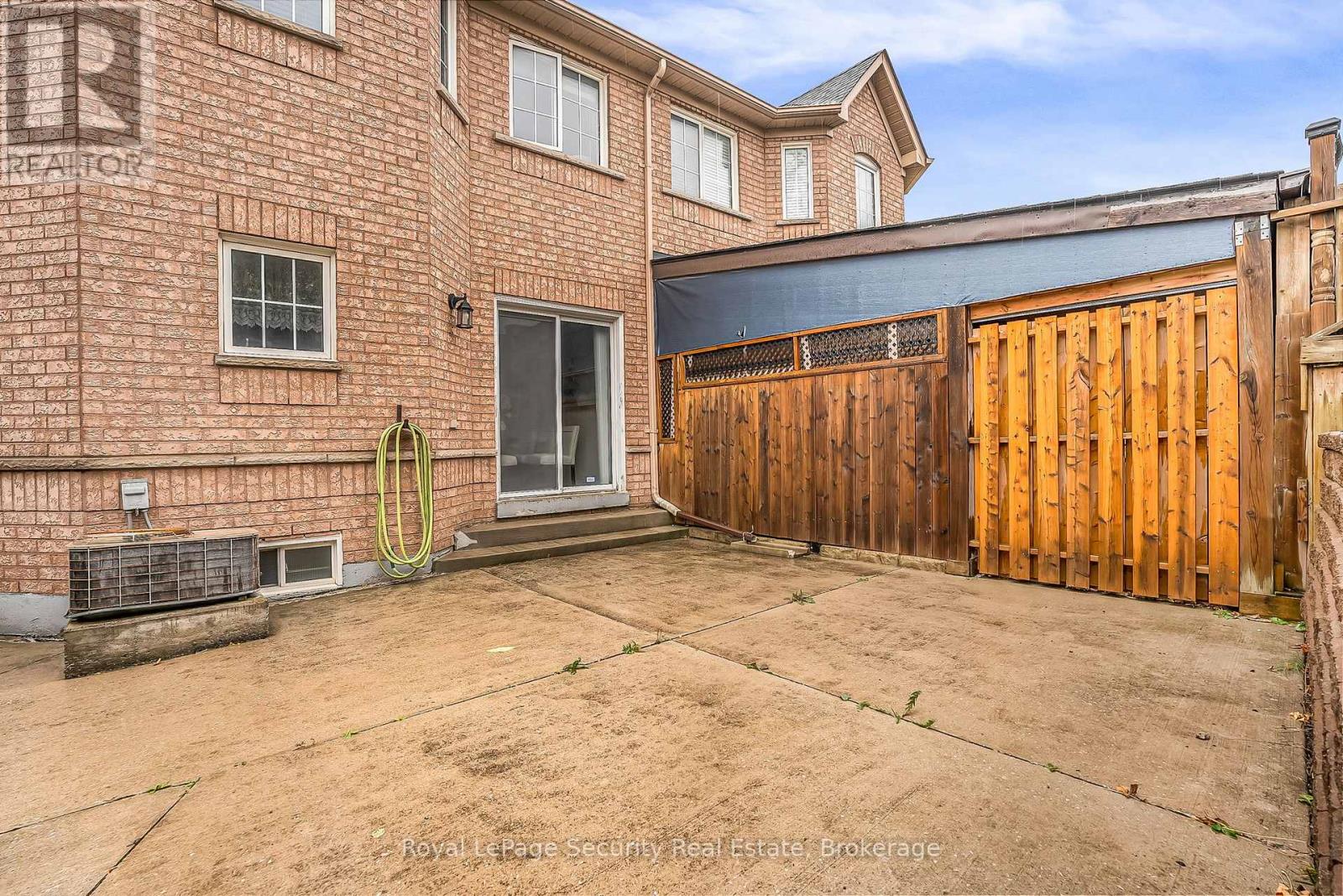150 Royal Appian Crescent, Vaughan, Ontario  L4K 5L7 - Photo 46 - N12501754