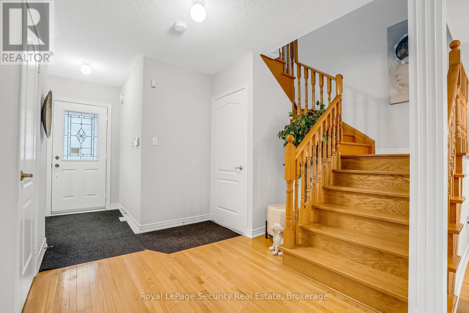 150 Royal Appian Crescent, Vaughan, Ontario  L4K 5L7 - Photo 7 - N12501754