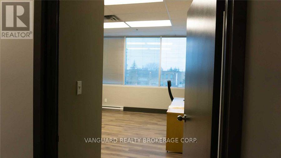 200 - 8810 Jane Street, Vaughan, Ontario  L4K 2M9 - Photo 20 - N12501794