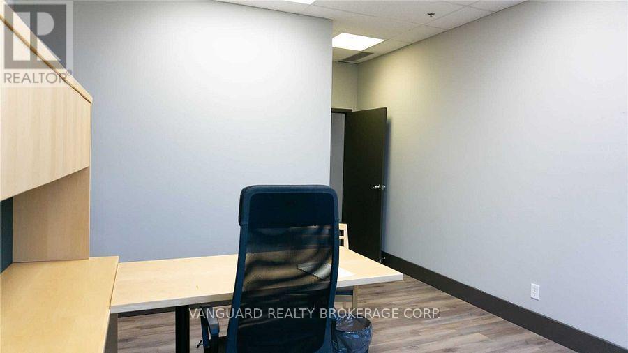 200 - 8810 Jane Street, Vaughan, Ontario  L4K 2M9 - Photo 25 - N12501794