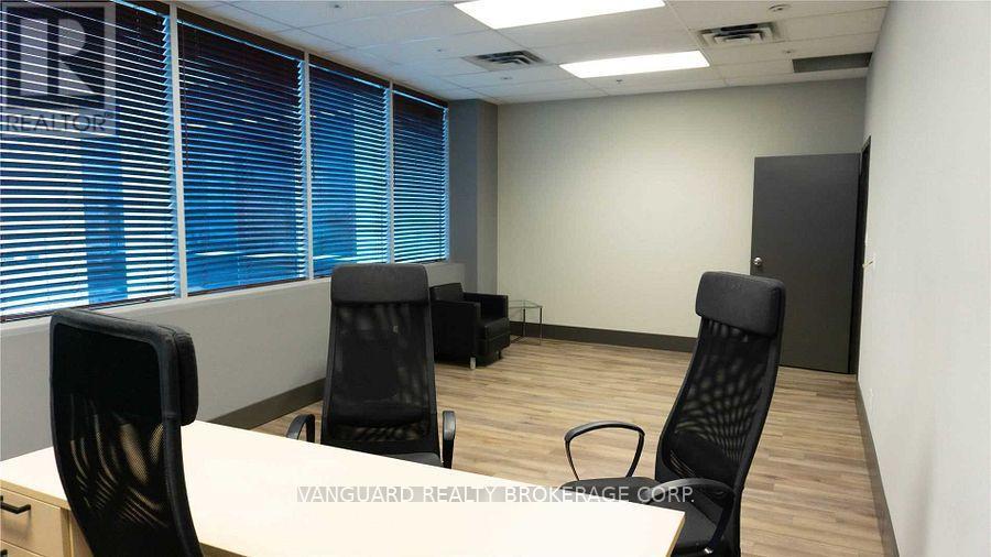 200 - 8810 Jane Street, Vaughan, Ontario  L4K 2M9 - Photo 29 - N12501794