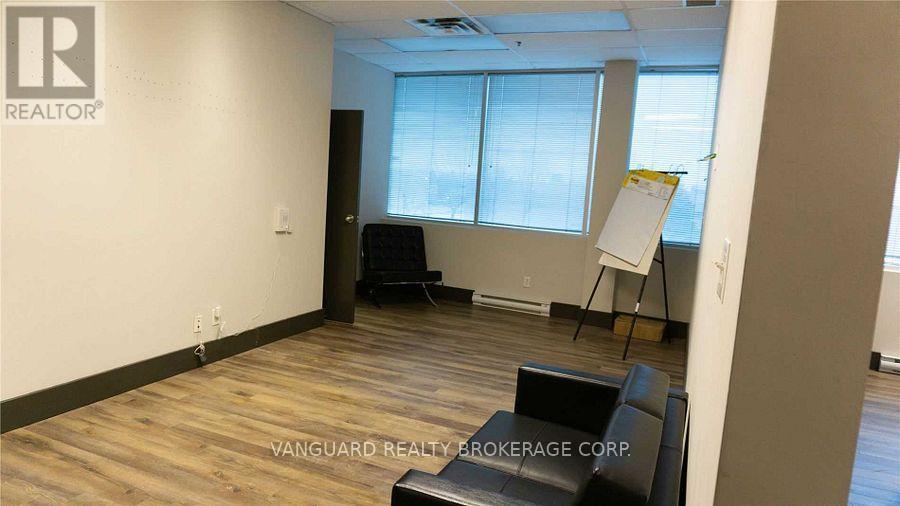 200 - 8810 Jane Street, Vaughan, Ontario  L4K 2M9 - Photo 9 - N12501794