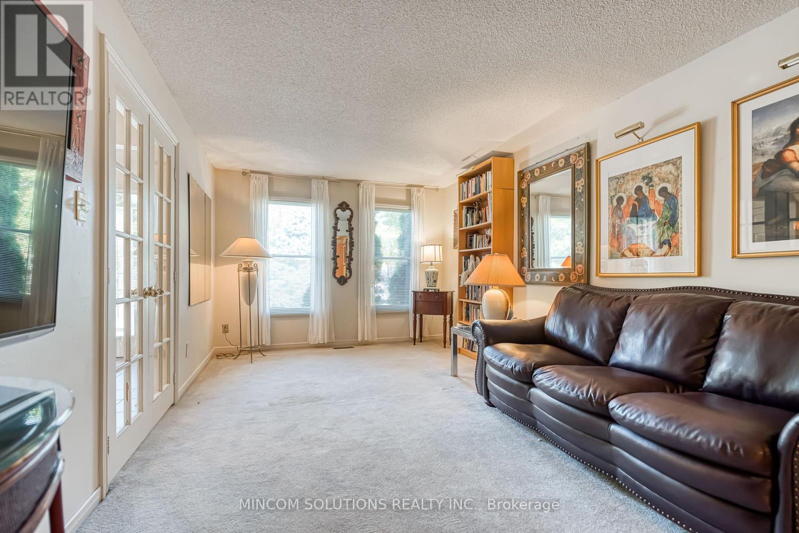 267 Aurora Heights Drive, Aurora, Ontario  L4G 5C3 - Photo 6 - N12501802