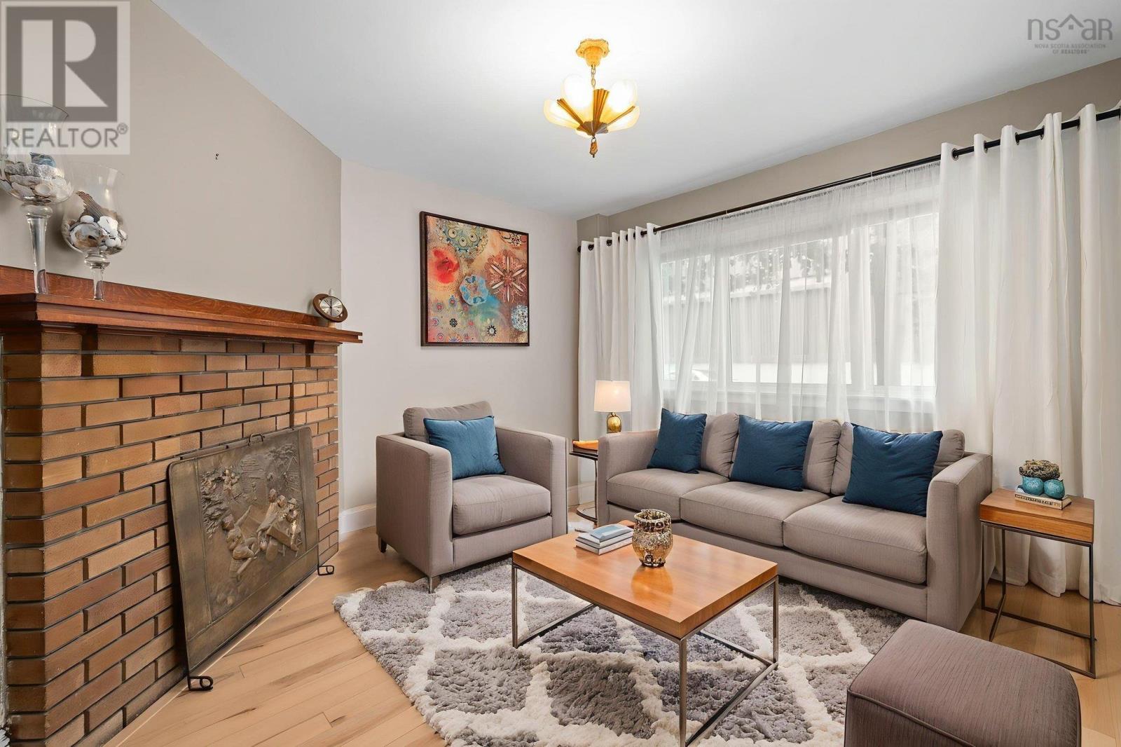 5726 Willow Street, Halifax, Nova Scotia  B3K 1L7 - Photo 4 - 202523945