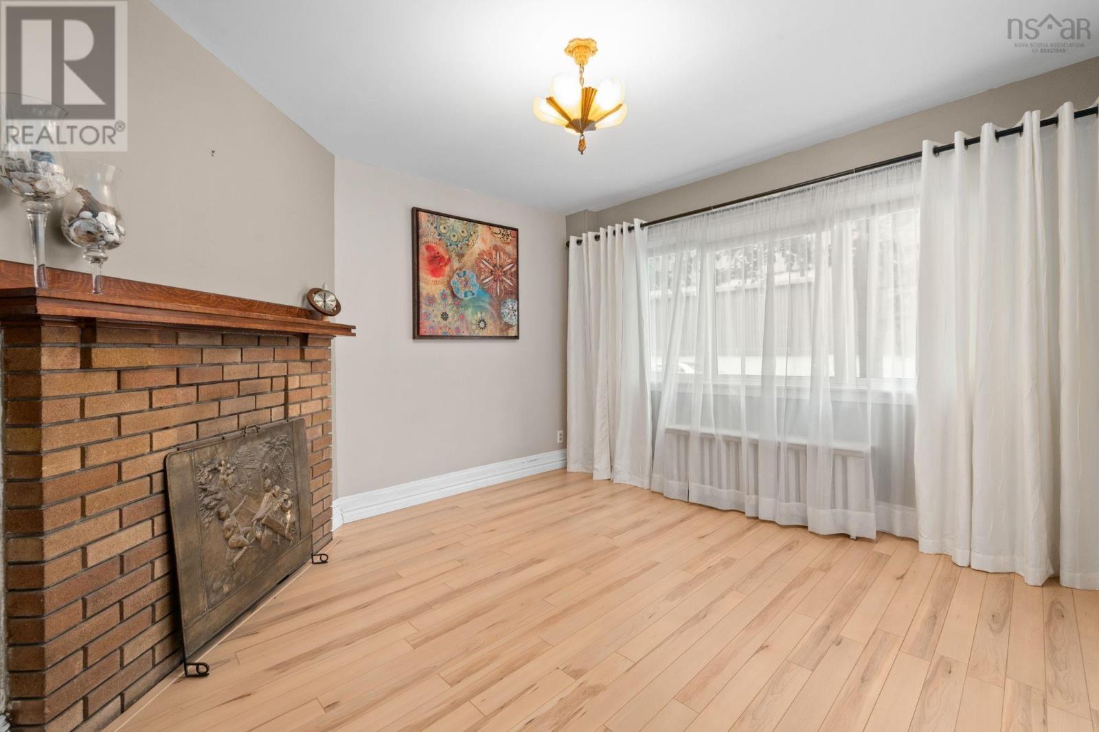 5726 Willow Street, Halifax, Nova Scotia  B3K 1L7 - Photo 5 - 202523945