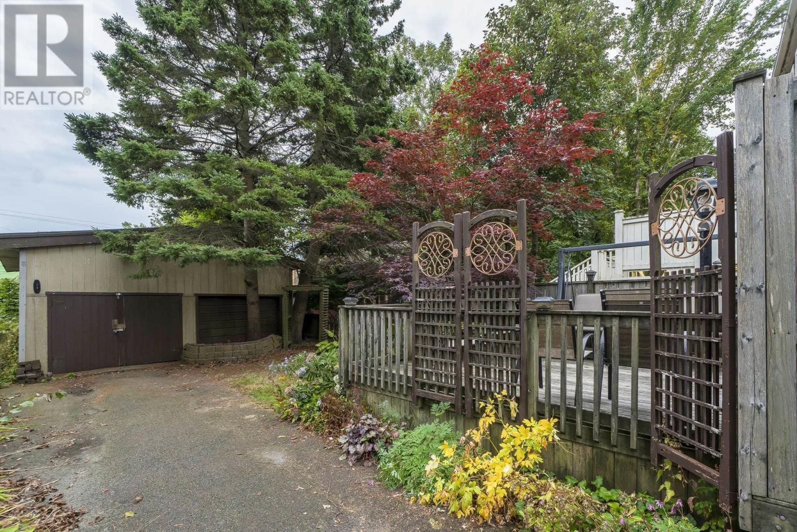 5726 Willow Street, Halifax, Nova Scotia  B3K 1L7 - Photo 27 - 202523945