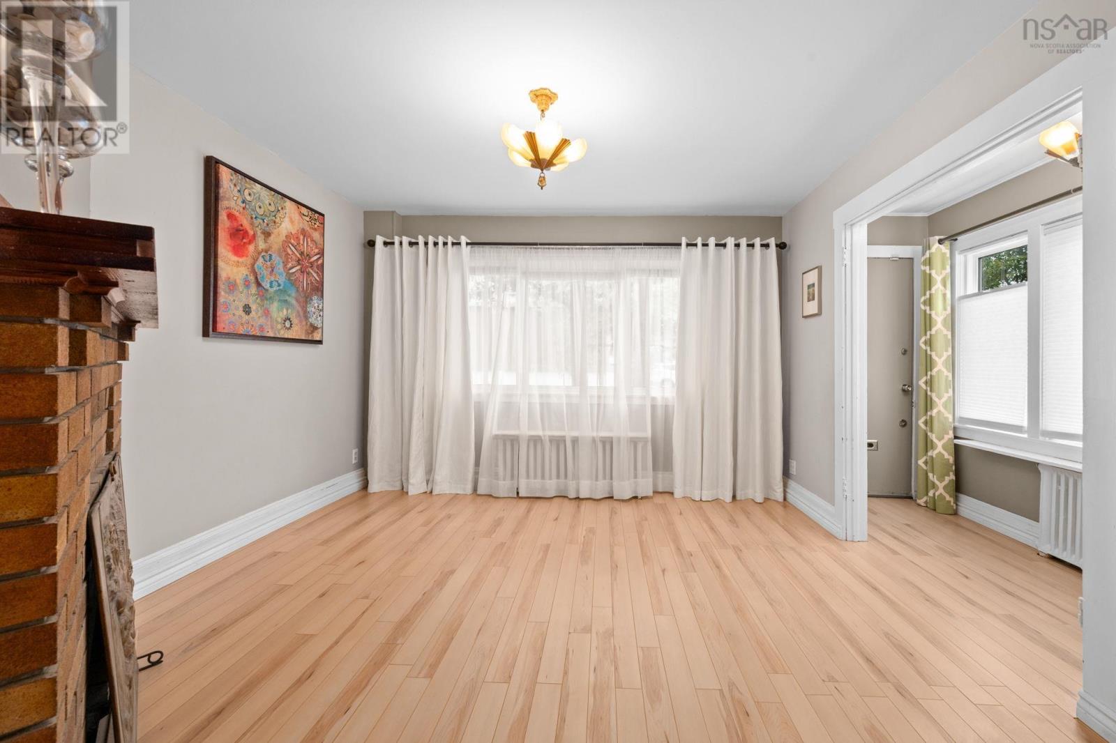 5726 Willow Street, Halifax, Nova Scotia  B3K 1L7 - Photo 7 - 202523945