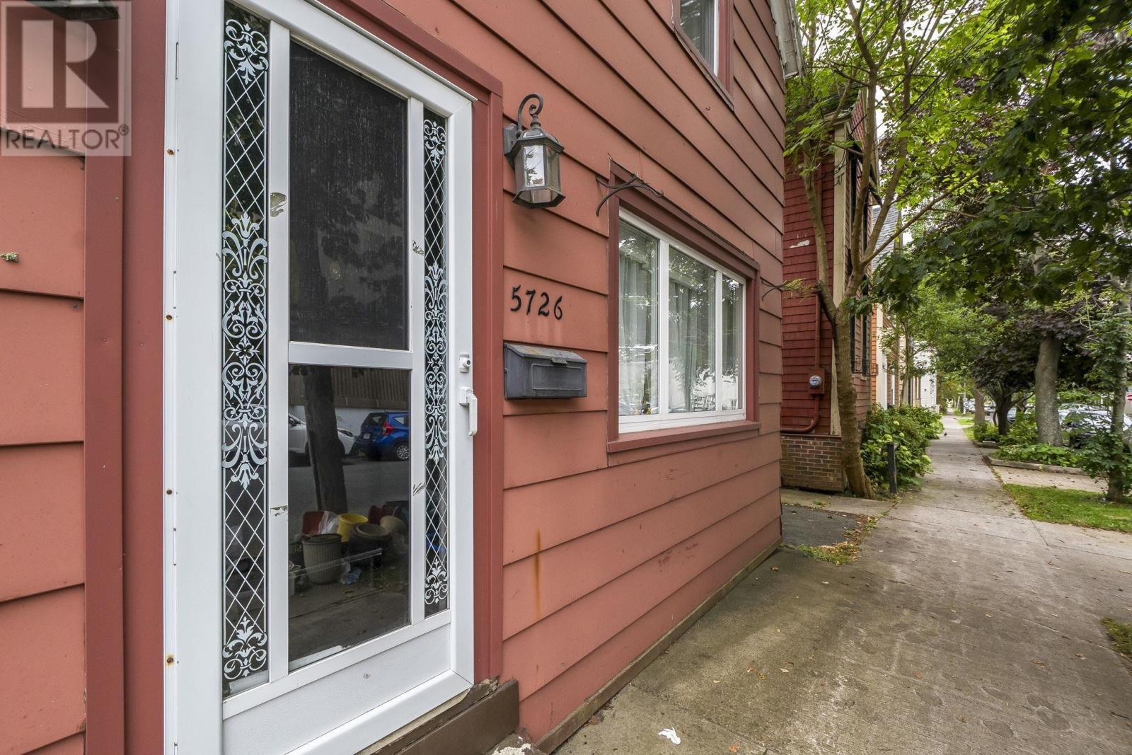 5726 Willow Street, Halifax, Nova Scotia  B3K 1L7 - Photo 3 - 202523945