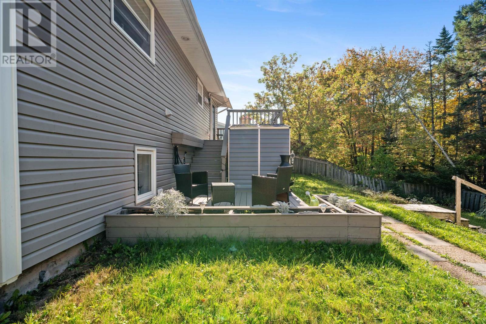 82 Sunnyvale Crescent, Lower Sackville, Nova Scotia  B4E 2G9 - Photo 5 - 202525314