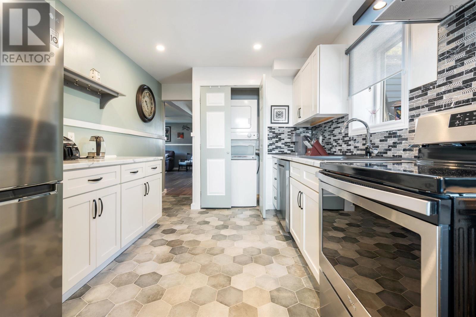 82 Sunnyvale Crescent, Lower Sackville, Nova Scotia  B4E 2G9 - Photo 42 - 202525314