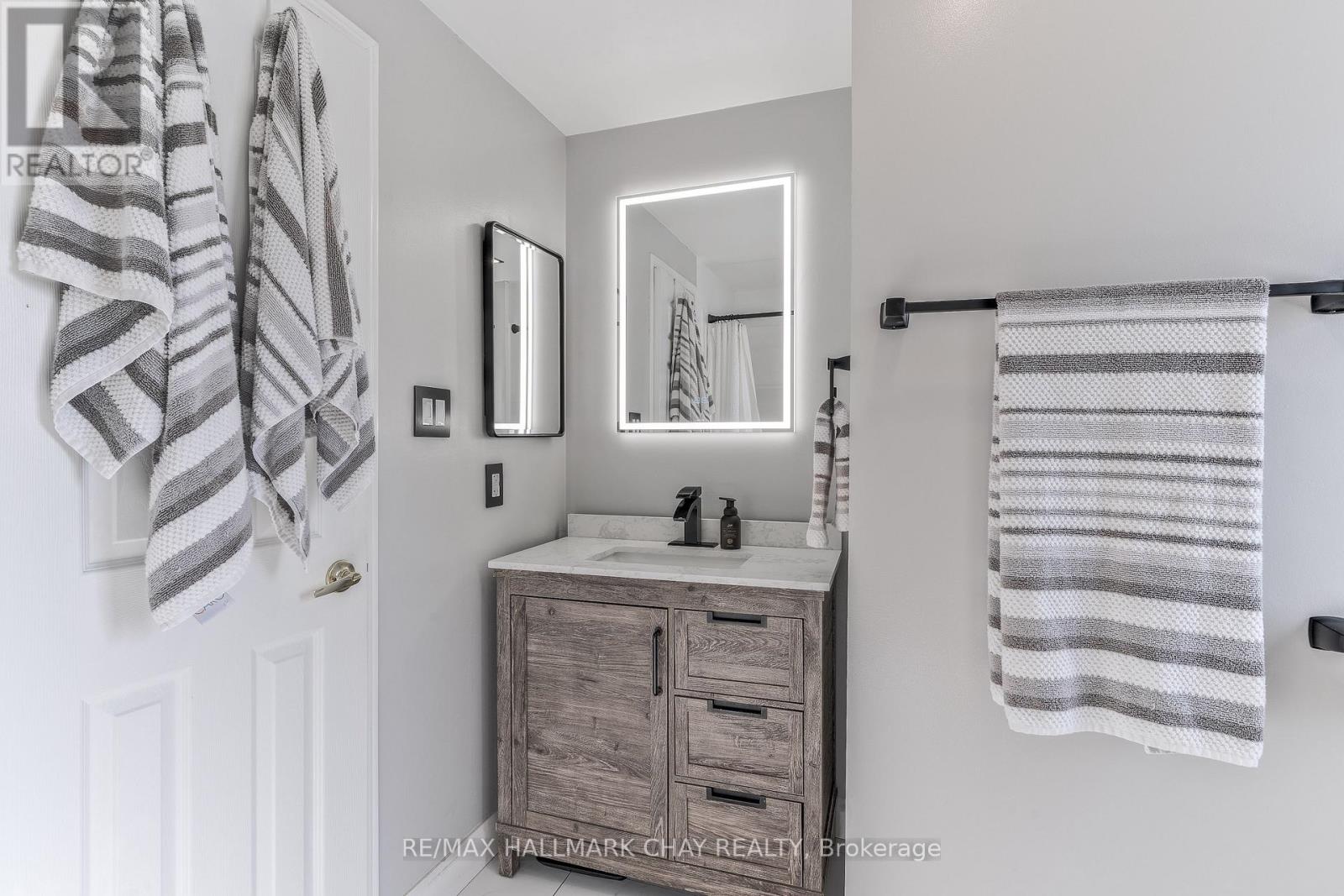 372 Dunsmore Lane, Barrie, Ontario  L4M 7B1 - Photo 27 - S12501712