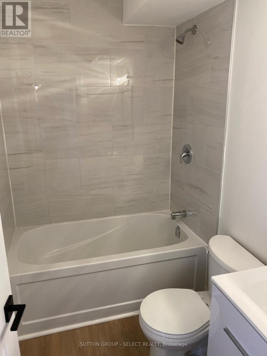 894 Adelaide Street N, London East (East C), Ontario  N5Y 2M5 - Photo 11 - X12501830