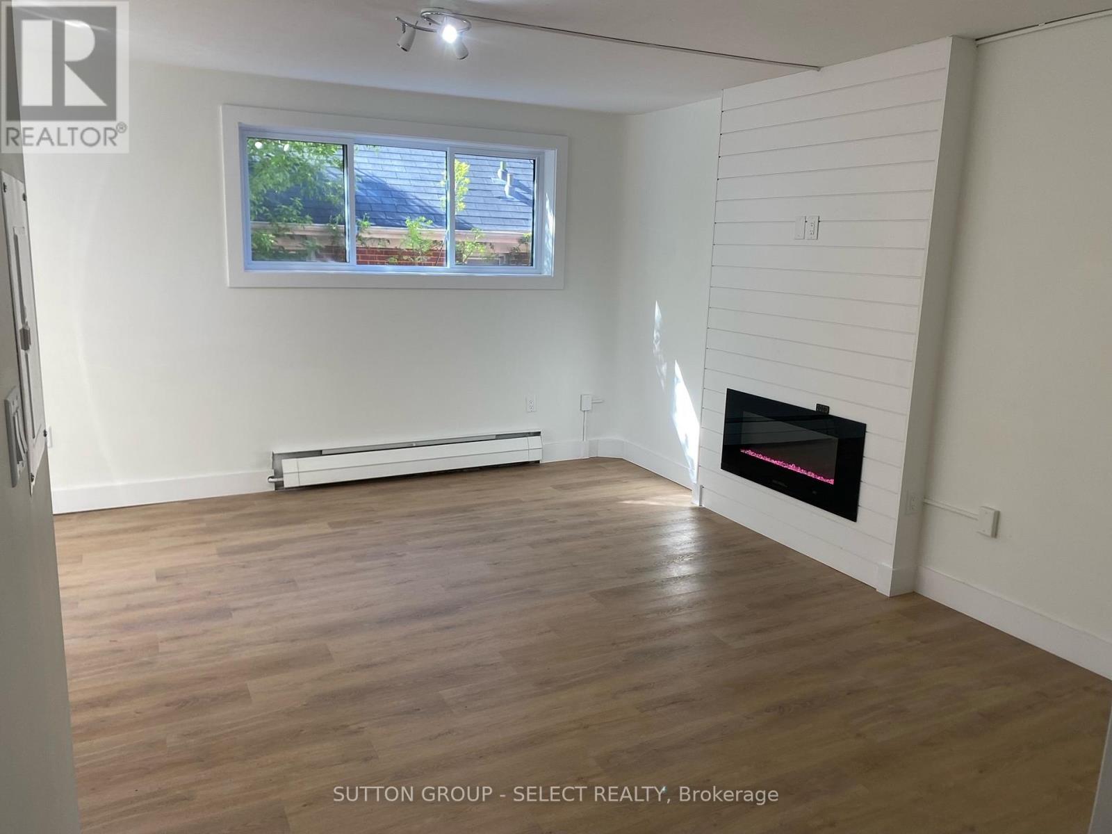 894 Adelaide Street N, London East (East C), Ontario  N5Y 2M5 - Photo 13 - X12501830