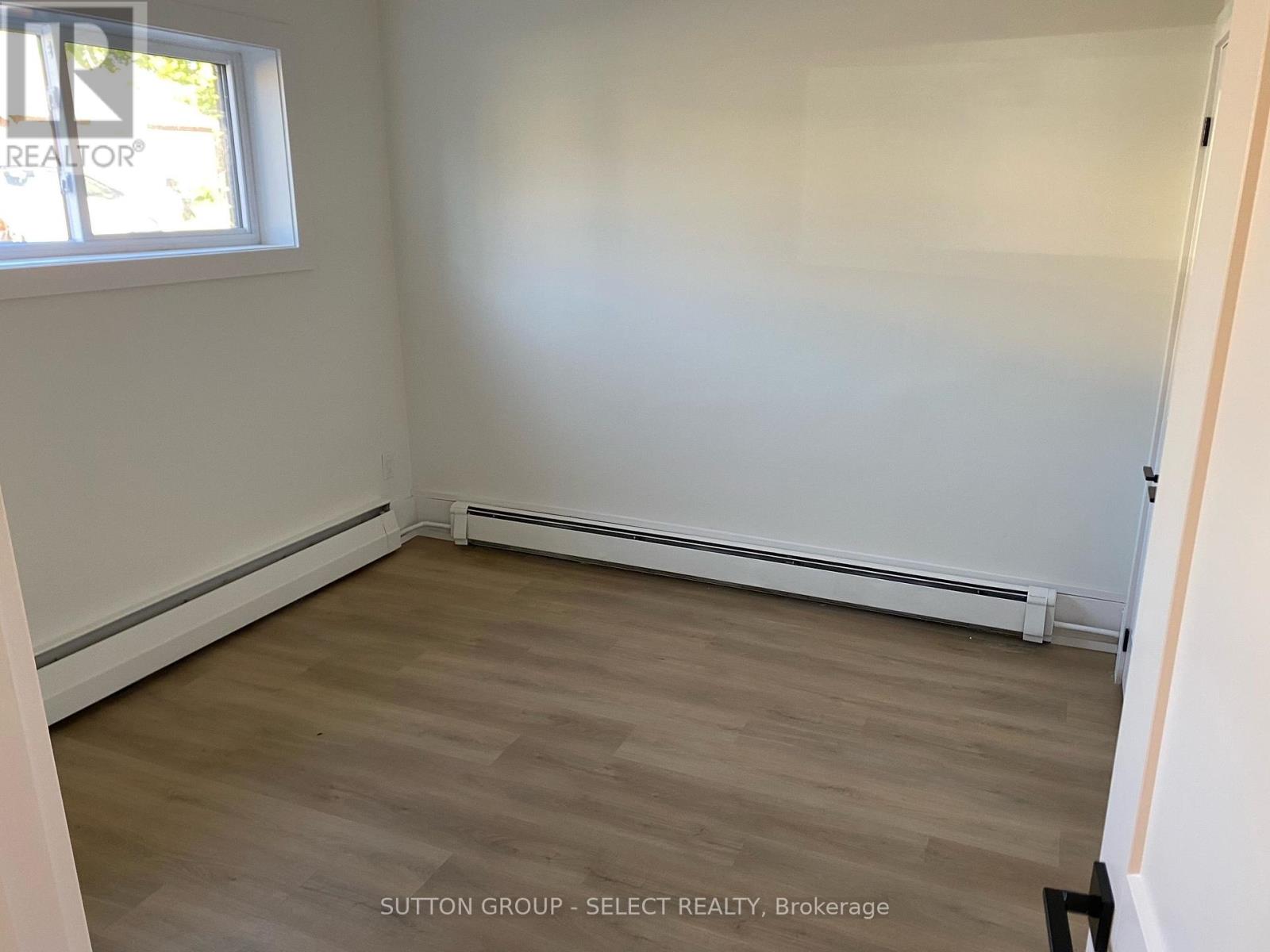 894 Adelaide Street N, London East (East C), Ontario  N5Y 2M5 - Photo 5 - X12501830