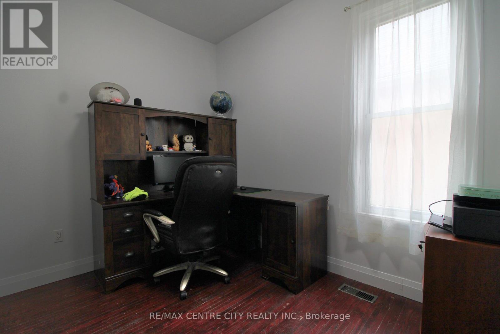 28 Maple Street, St. Thomas, Ontario  N5R 1Y9 - Photo 19 - X12502048