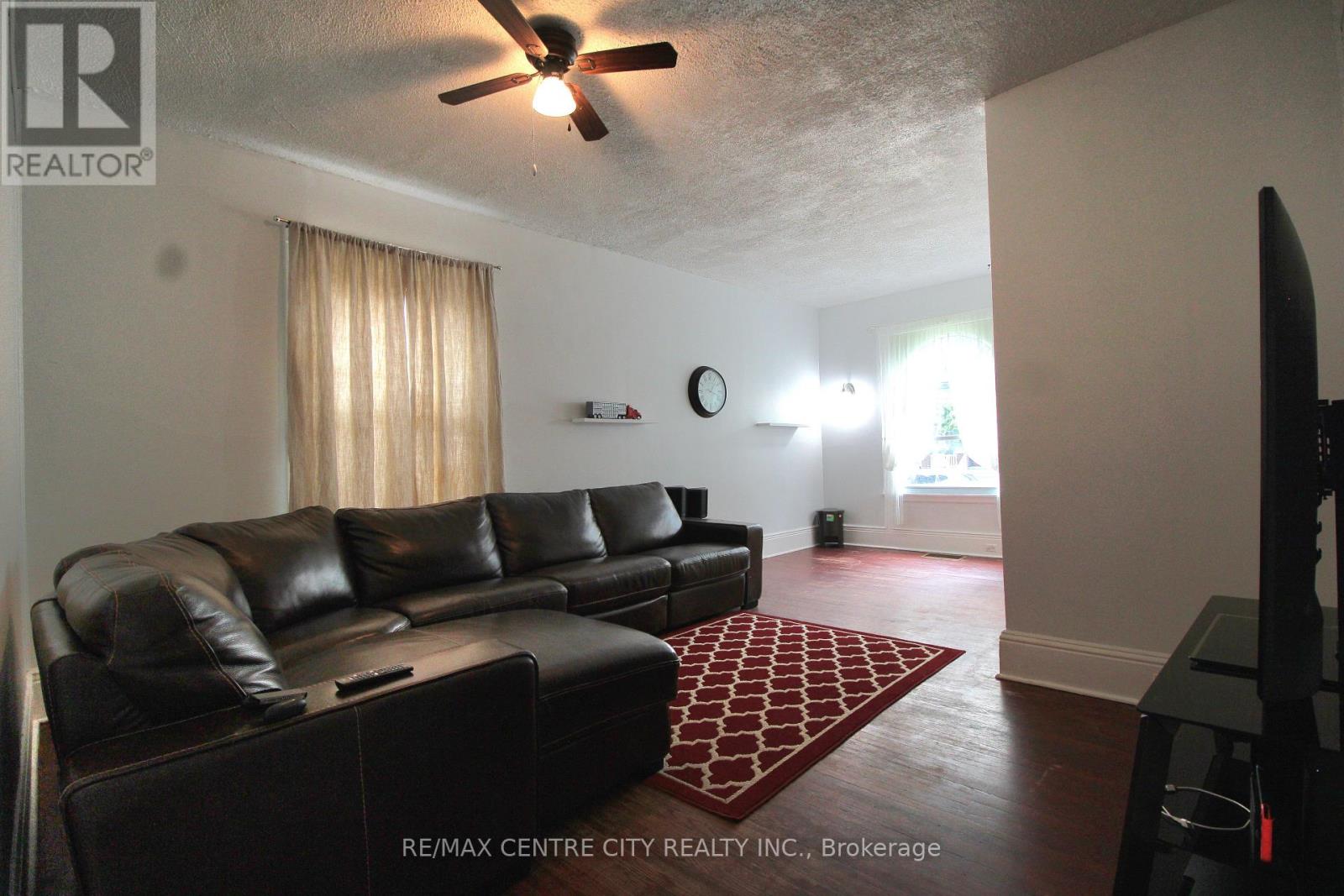 28 Maple Street, St. Thomas, Ontario  N5R 1Y9 - Photo 5 - X12502048